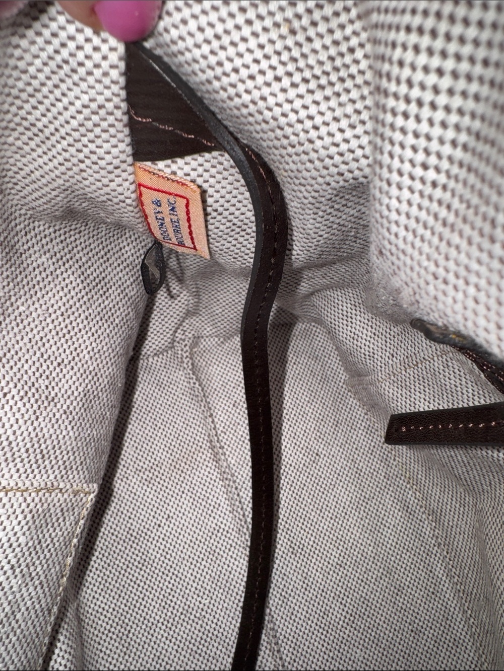 Croc-Embossed Brown Leather Shoulder Bag with Decorative Scarf - Picture 6 of 7